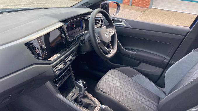 Volkswagen Taigo 1.0 TSI 115 Black Edition 5dr DSG Petrol Hatchback - Image 9